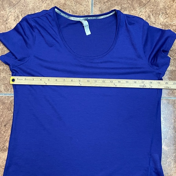 Under Armour Women's Purple Short Sleeve - Picture 4 of 8